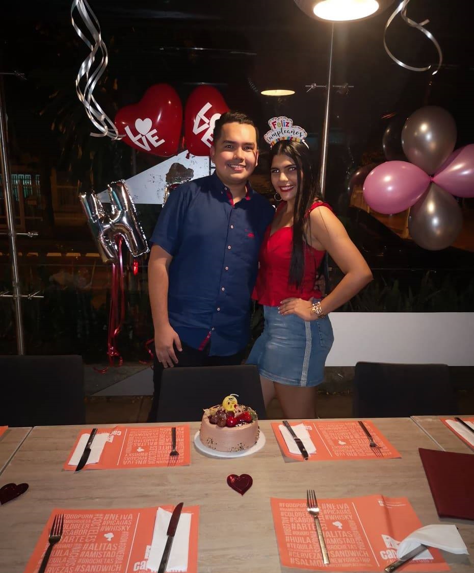 Felipe Guevara y Sofía Manchola, la homenajeada.